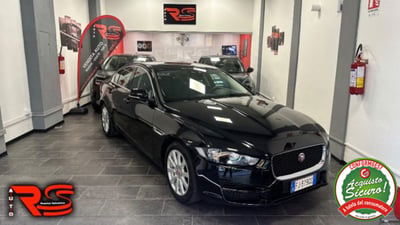 Jaguar XE 2.0 D Turbo 180CV aut. Pure  usata