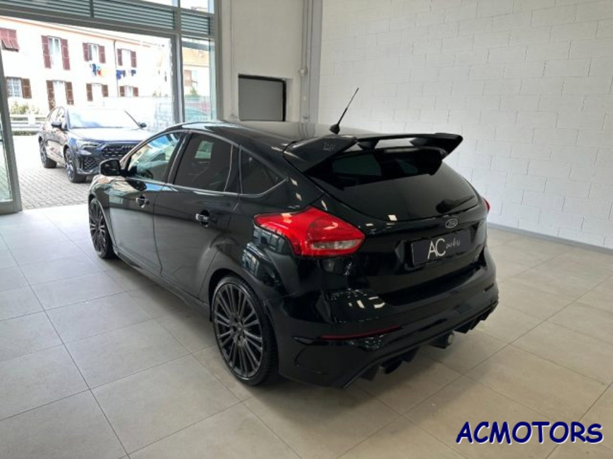 Ford Focus 2.3 350 CV AWD RS (4)