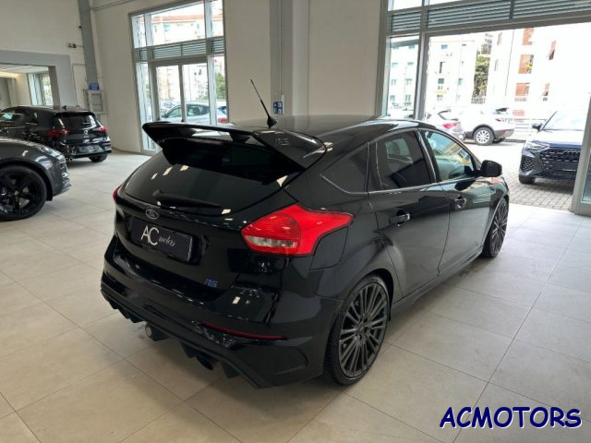 Ford Focus 2.3 350 CV AWD RS (6)