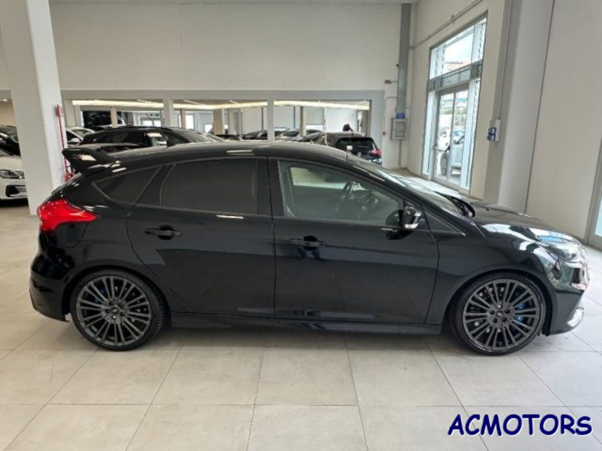 Ford Focus 2.3 350 CV AWD RS (7)