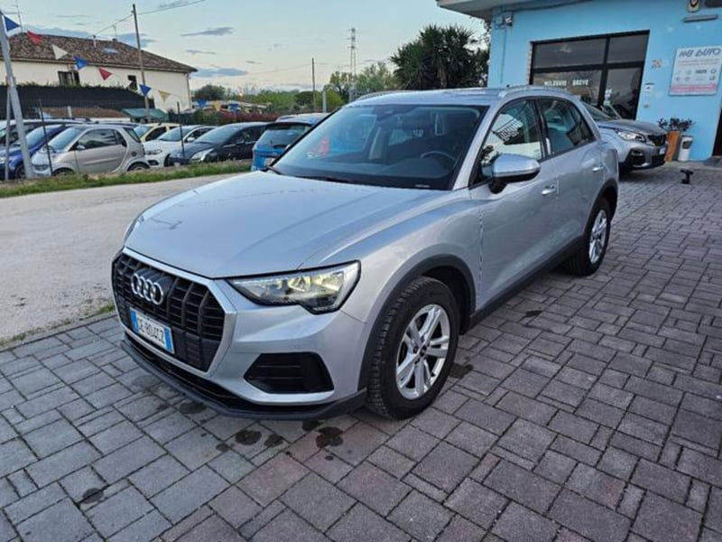 Audi Q3 35 TDI quattro S tronic Business