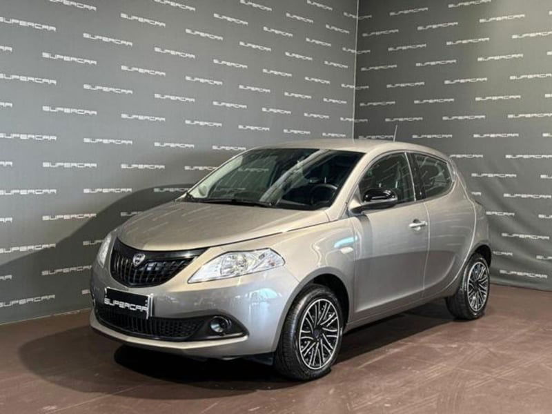 Lancia Ypsilon 1.0 FireFly 5 porte S&S Hybrid Ecochic A. Ferretti
