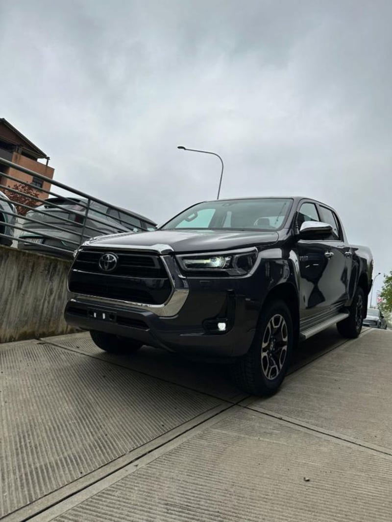 Toyota Hilux 2.8 d-4d 48V double cab Lounge auto