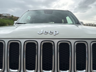 Jeep Renegade 1.6 Mjt 120 CV Limited (9)
