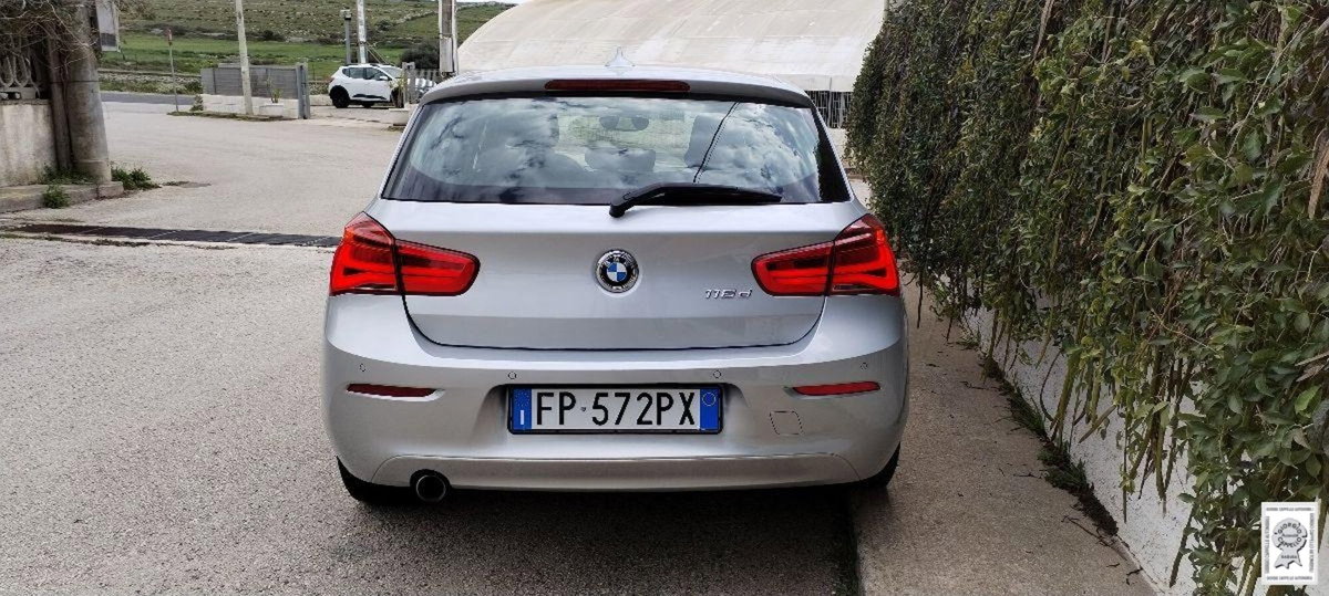 BMW Serie 1 116d Business Advantage (10)