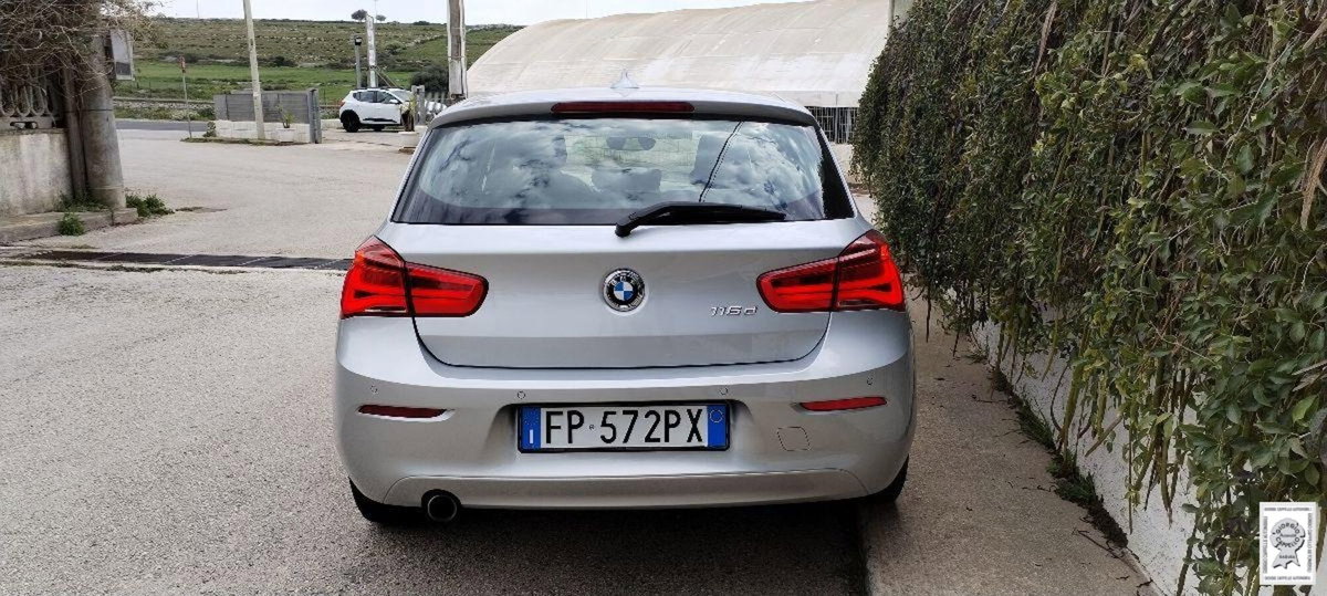 BMW Serie 1 116d Business Advantage (12)