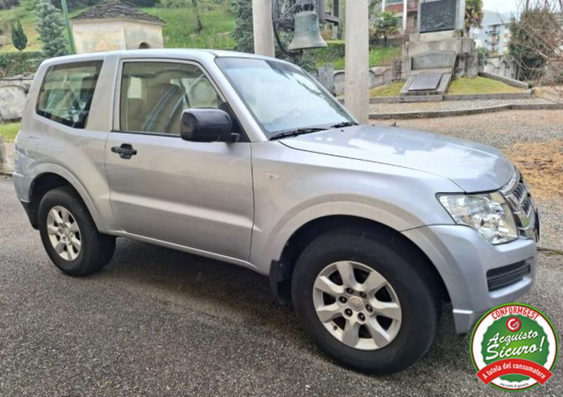 Mitsubishi Pajero 3.2 DI-D 16V aut. 3p. Invite DPF