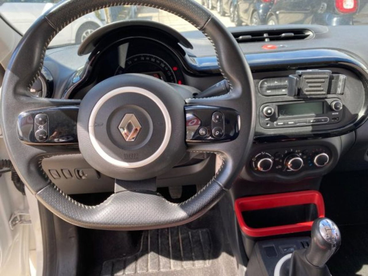 Renault Twingo 1.0 SCe Wave (12)