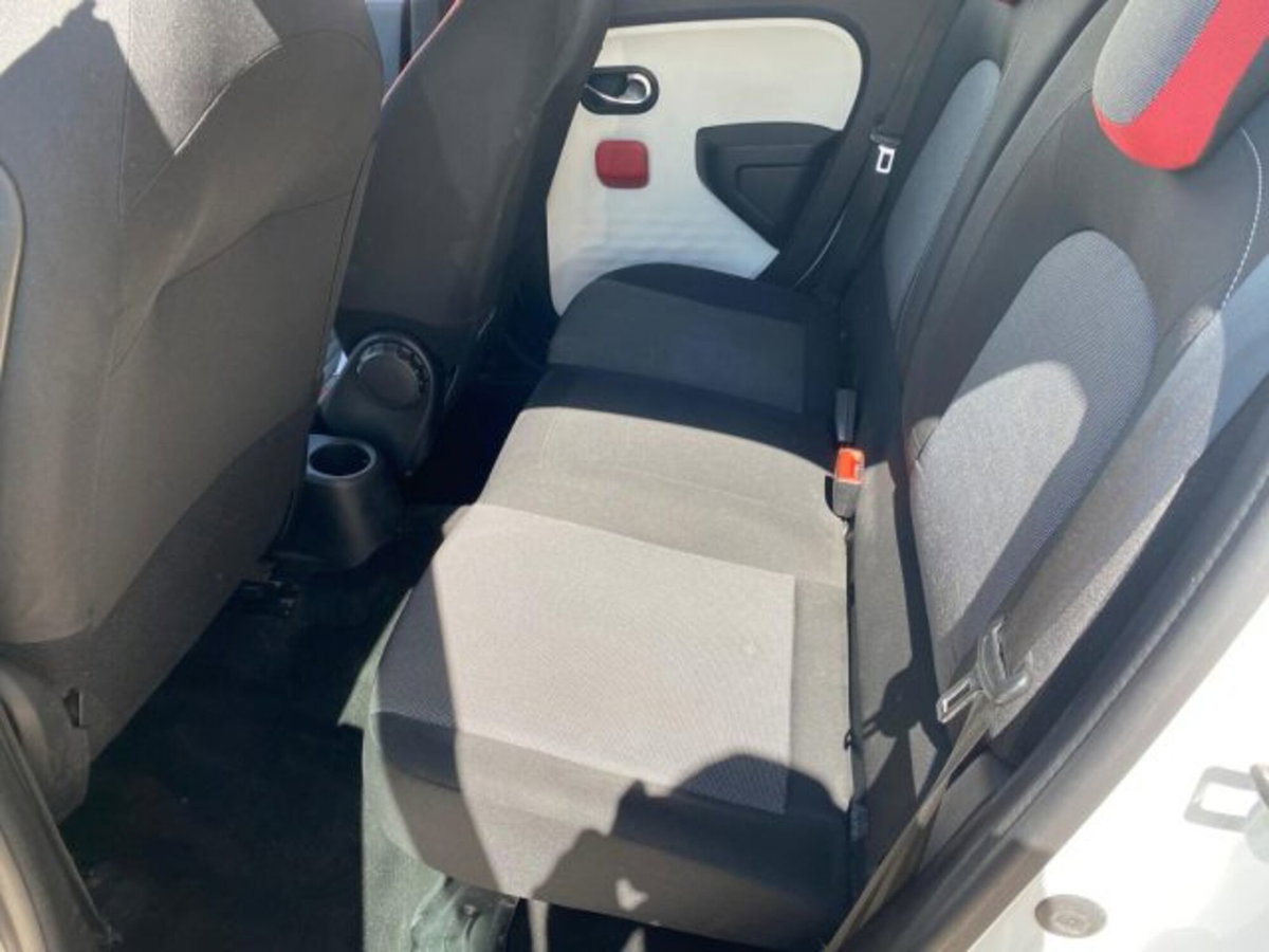 Renault Twingo 1.0 SCe Wave (14)