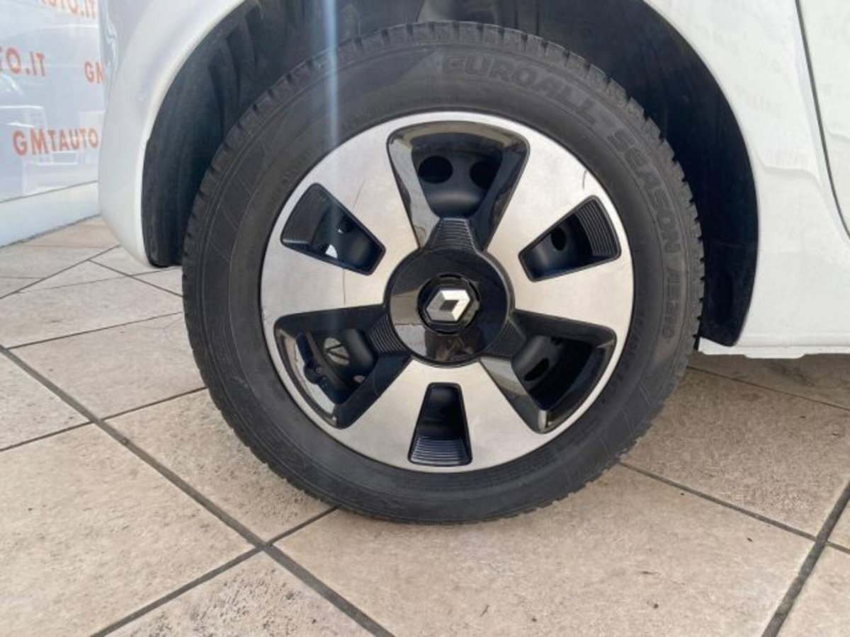 Renault Twingo 1.0 SCe Wave (9)