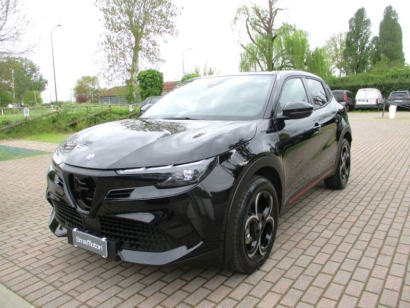 Alfa Romeo Junior 1.2 ibrida Speciale 145cv edct6