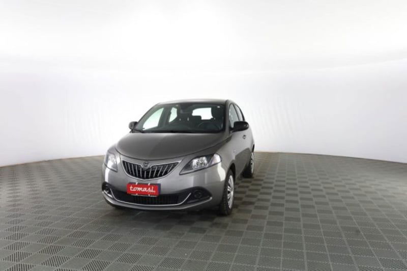 Lancia Ypsilon 1.0 FireFly 5 porte S&S Hybrid Ecochic Silver
