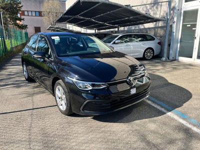 Volkswagen Golf 1.0 eTSI EVO DSG Life usata