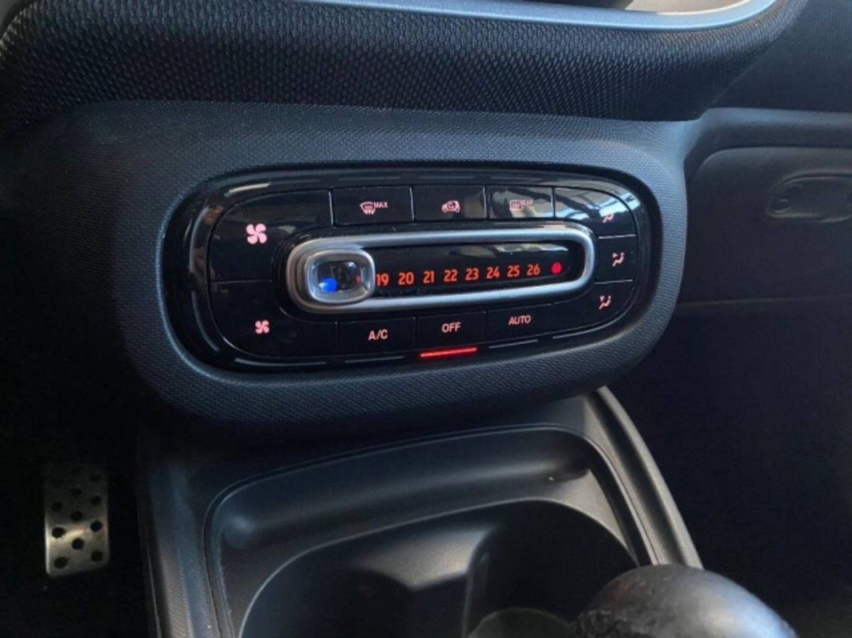 smart Fortwo 70 1.0 twinamic BRABUS Style (12)