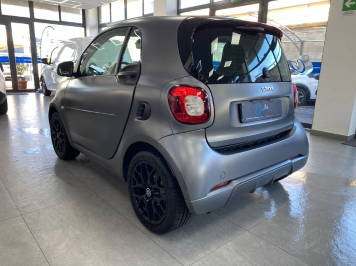 smart Fortwo 70 1.0 twinamic BRABUS Style (4)
