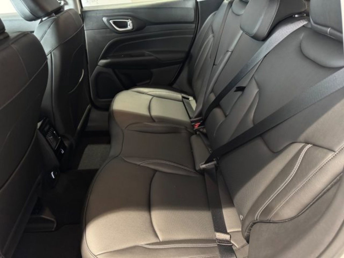 Jeep Compass 1.6 Multijet II 2WD S (13)