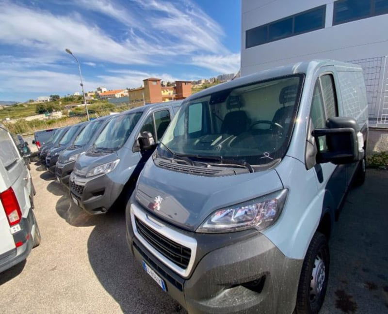 Peugeot Boxer Furgone 330 2.2 BlueHDi 120 S&S PC-TN Furgone Premium