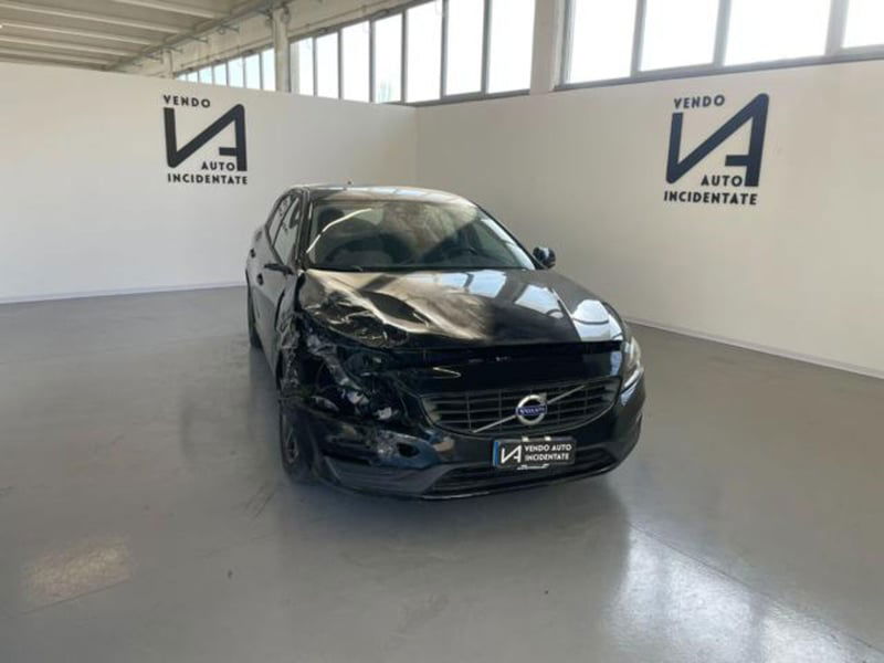 Volvo V60 D2