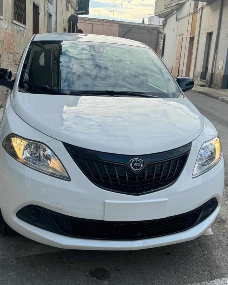 Lancia Ypsilon 1.0 FireFly 5 porte S&S Hybrid Gold Plus