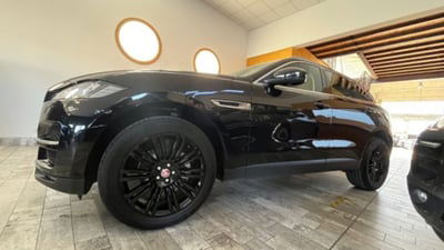 Jaguar F-Pace 2.0 D 180 CV AWD aut. Prestige usata