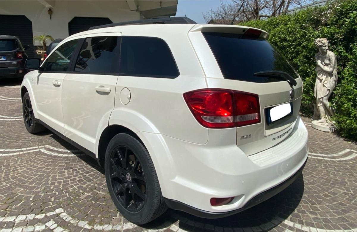 Fiat Freemont 2.0 Mjt 170 CV 4x4 Automatica Cross (3)
