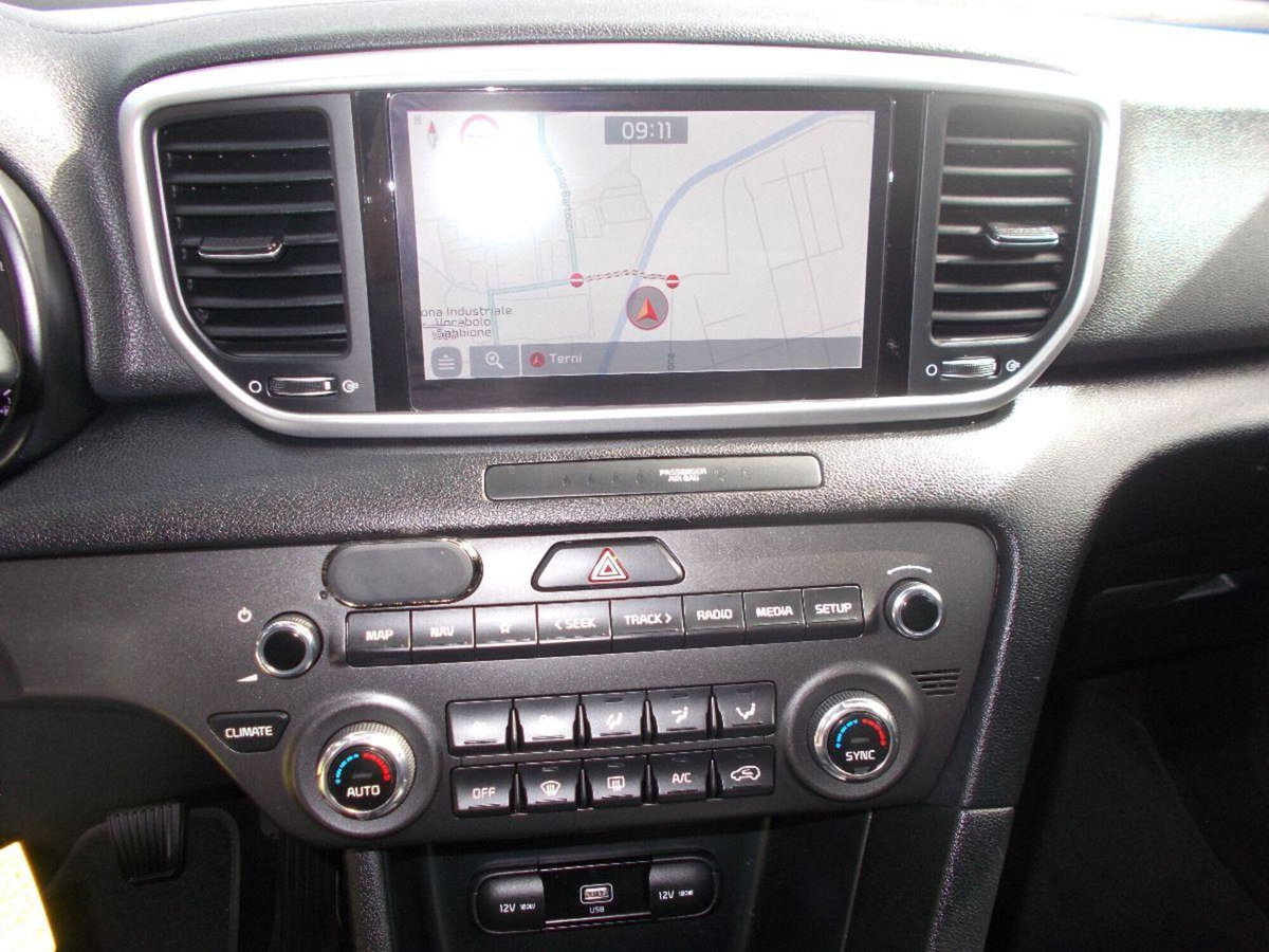 Kia Sportage 1.6 CRDI 136 CV 2WD Mild Hybrid Black Edition (16)