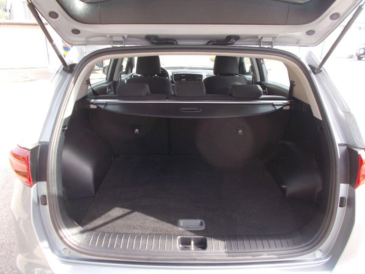 Kia Sportage 1.6 CRDI 136 CV 2WD Mild Hybrid Black Edition (8)