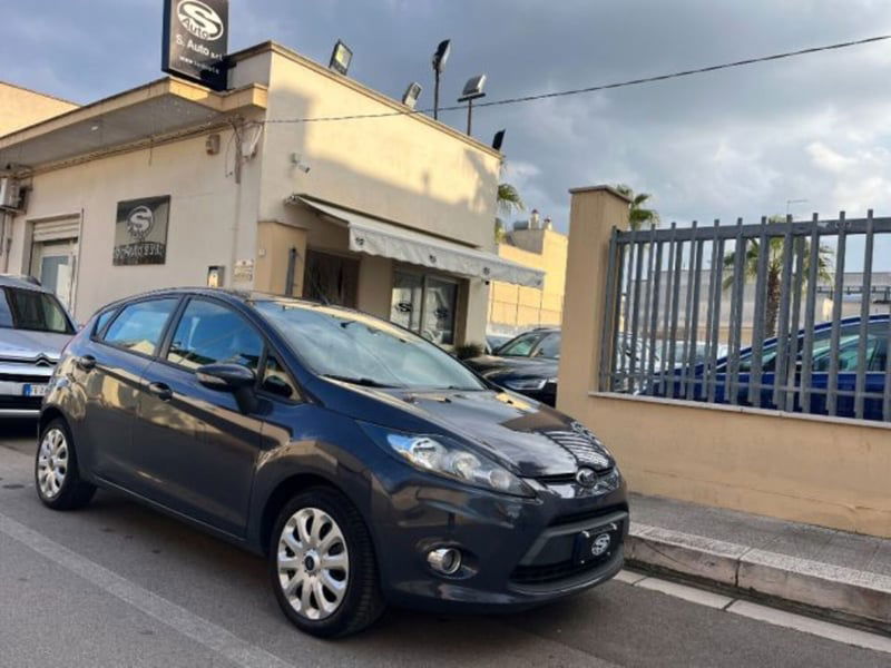 Ford Fiesta 1.2 60CV 5 porte Titanium