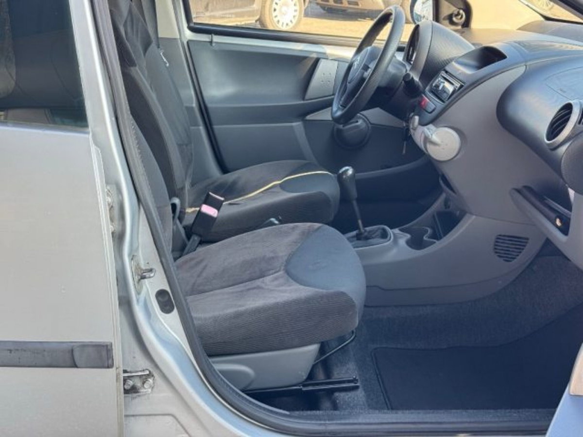 Citroen C1 1.0 5 porte (13)