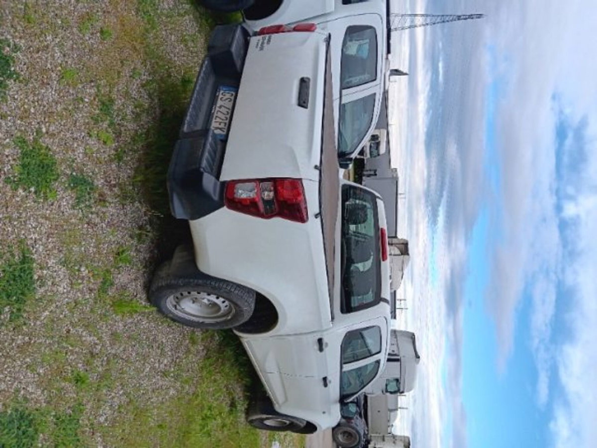 Isuzu D-Max Pick-up 1.9 crew N60 Nitro Sport 4x4 auto (4)