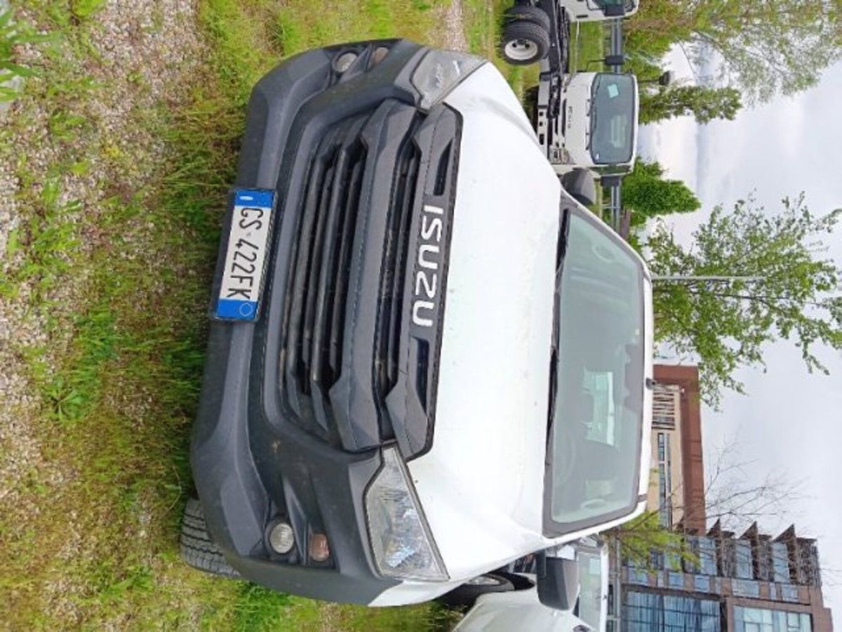 Isuzu D-Max Pick-up 1.9 crew N60 Nitro Sport 4x4 auto (5)