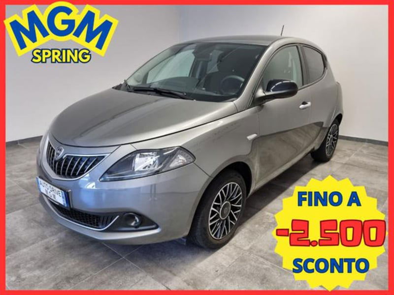 Lancia Ypsilon 1.0 FireFly 5 porte S&S Hybrid Gold Plus