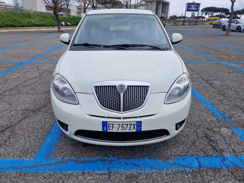Lancia Ypsilon 1.2 69 CV Diva