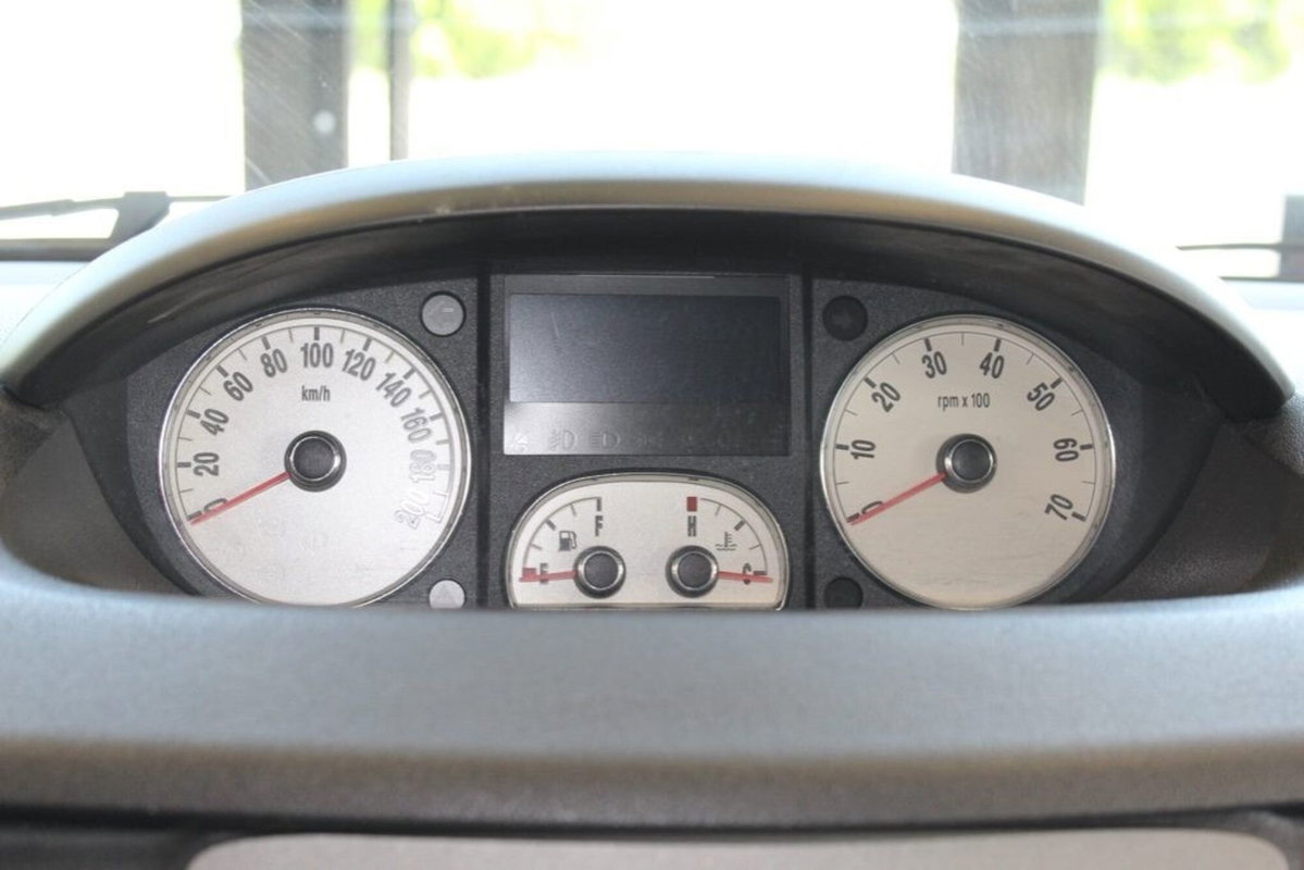 Lancia Musa Multijet 16V Oro (15)