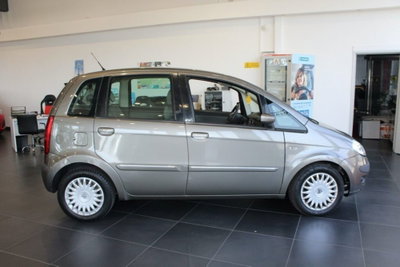 Lancia Musa Multijet 16V Oro (7)