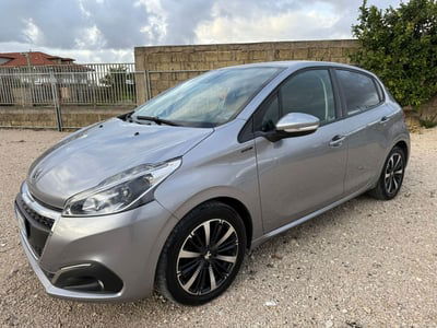 Peugeot 208 82 5 porte Access  usata