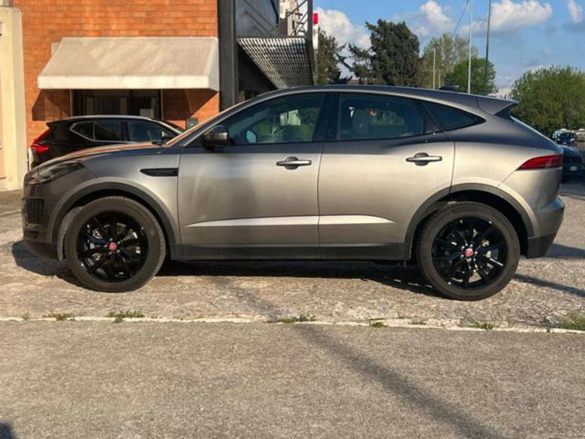 Jaguar E-Pace 2.0D 150 CV (4)