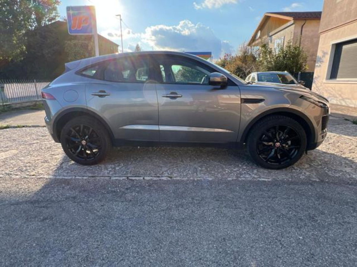 Jaguar E-Pace 2.0D 150 CV (5)