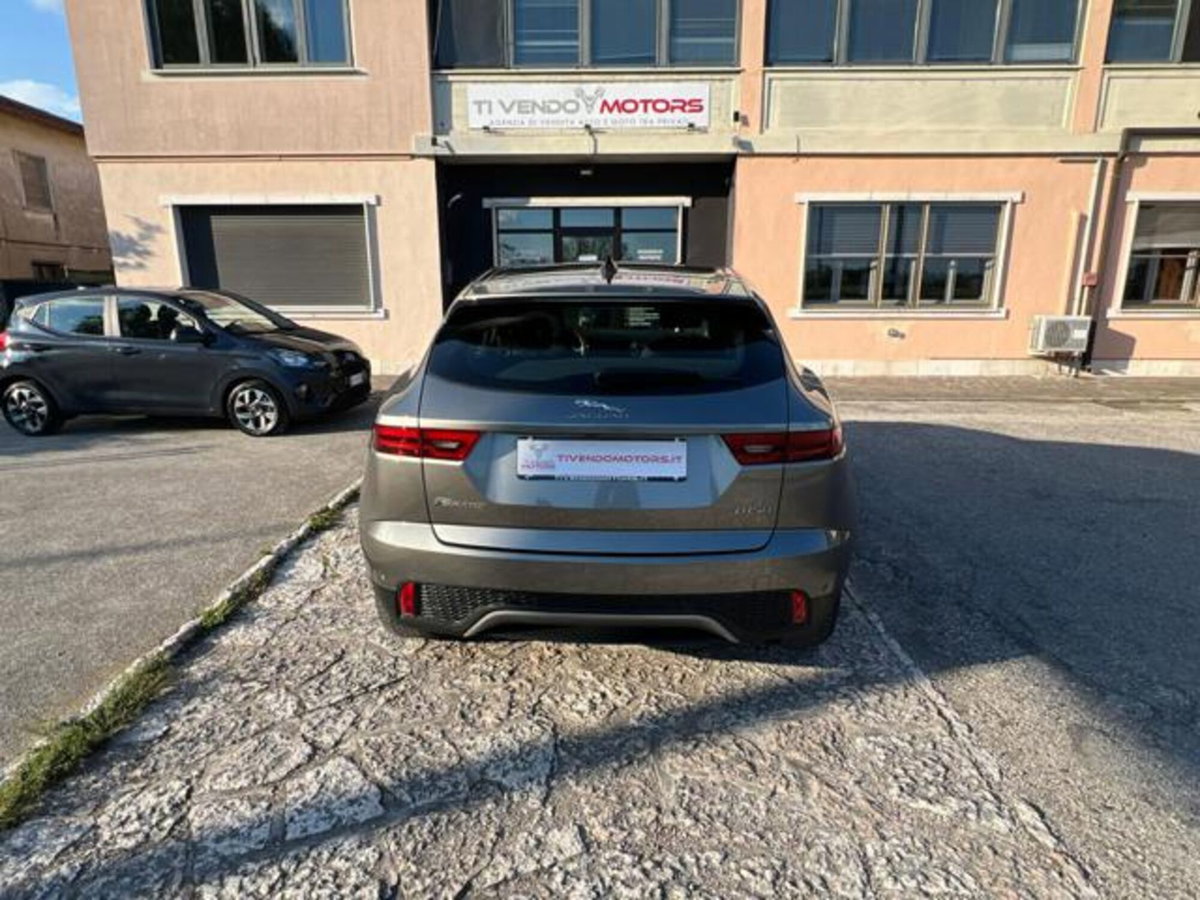 Jaguar E-Pace 2.0D 150 CV (7)