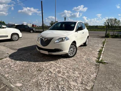 Lancia Ypsilon 0.9 TwinAir 85 CV 5 porte Metano Ecochic 30th Ann. usata