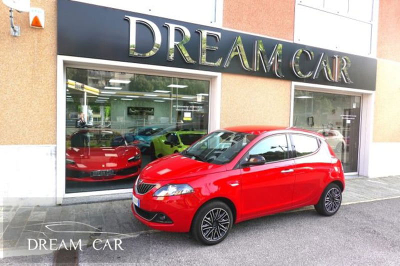 Lancia Ypsilon 1.0 FireFly 5 porte S&S Hybrid Ecochic Gold