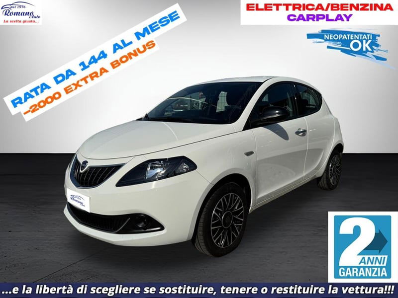 Lancia Ypsilon 1.0 FireFly 5 porte S&S Hybrid Ecochic Silver