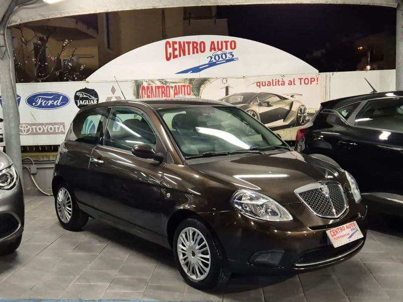 Lancia Ypsilon 1.2 New Oro