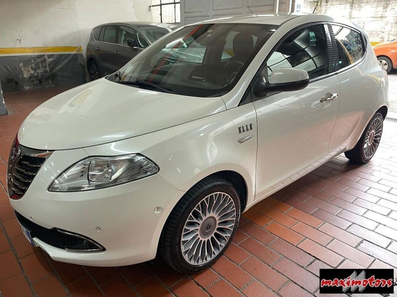 Lancia Ypsilon 0.9 TwinAir 85 CV 5 porte S&S Elle