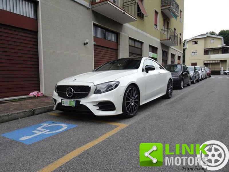 Mercedes-Benz Classe E Coupé 200 Coupé Premium