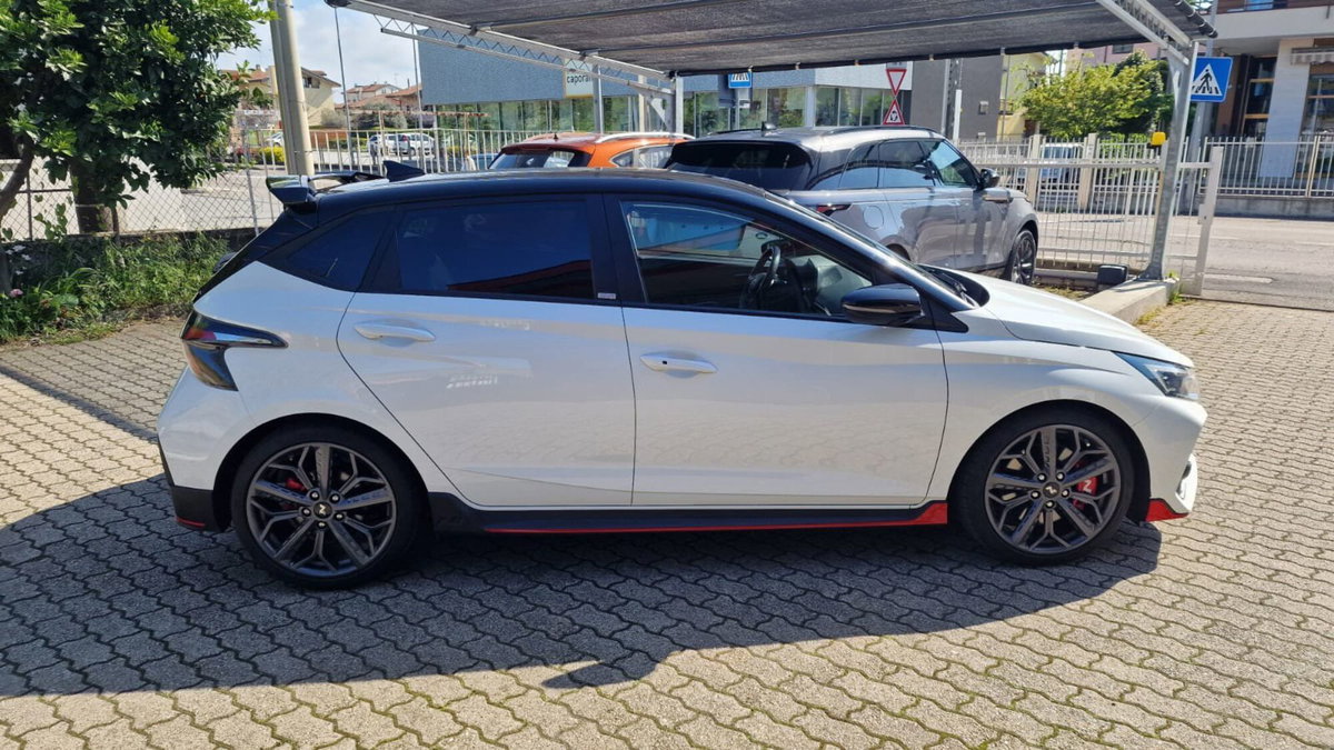 Hyundai i20 1.6 T-GDI MT N-Performance (2)