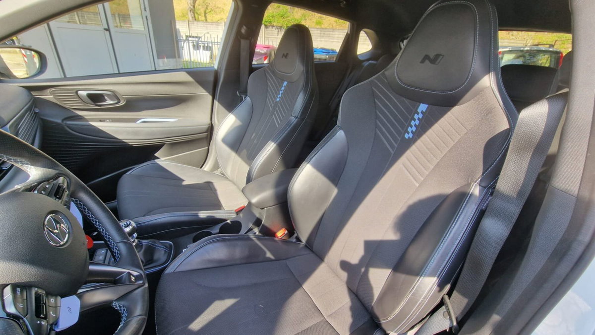 Hyundai i20 1.6 T-GDI MT N-Performance (8)