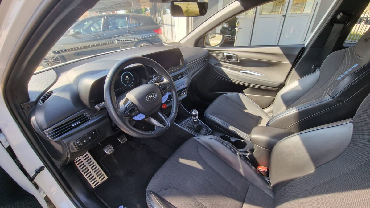 Hyundai i20 1.6 T-GDI MT N-Performance (9)