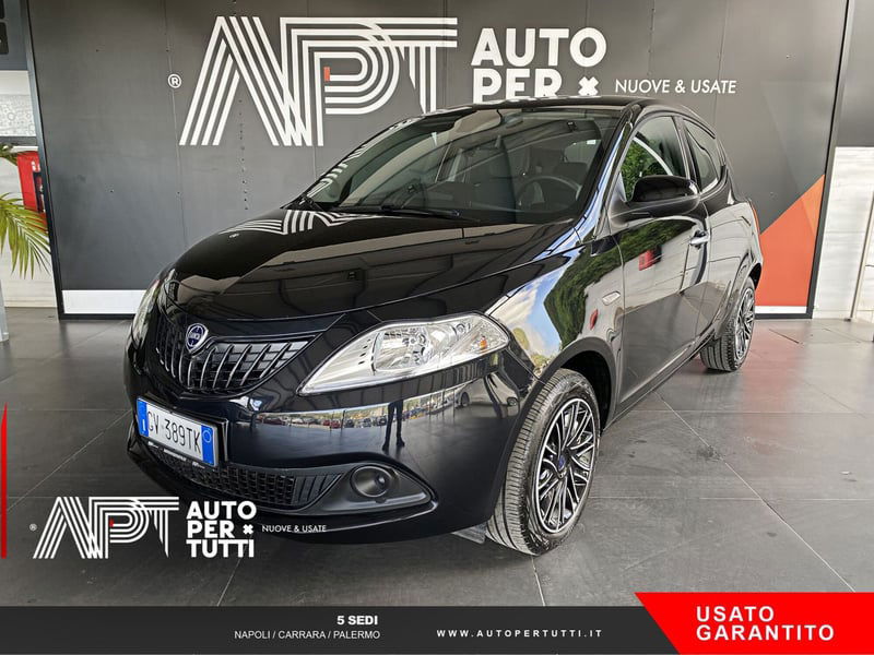 Lancia Ypsilon 1.0 FireFly 5 porte S&S Hybrid Silver Plus