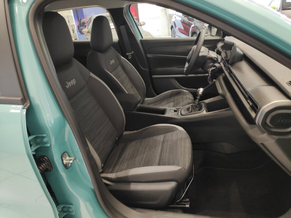 Jeep Avenger 1.2 turbo Summit fwd 100cv (9)